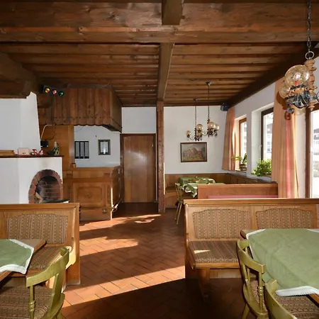 Haus Alpina By Chatel Reizen Panzió *