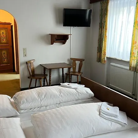 Haus Alpina By Chatel Reizen Отель типа 