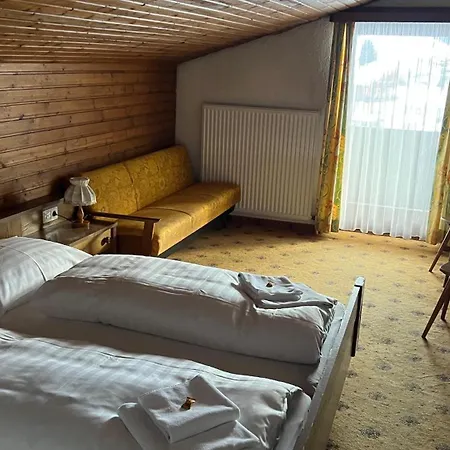 Haus Alpina By Chatel Reizen Отель типа 